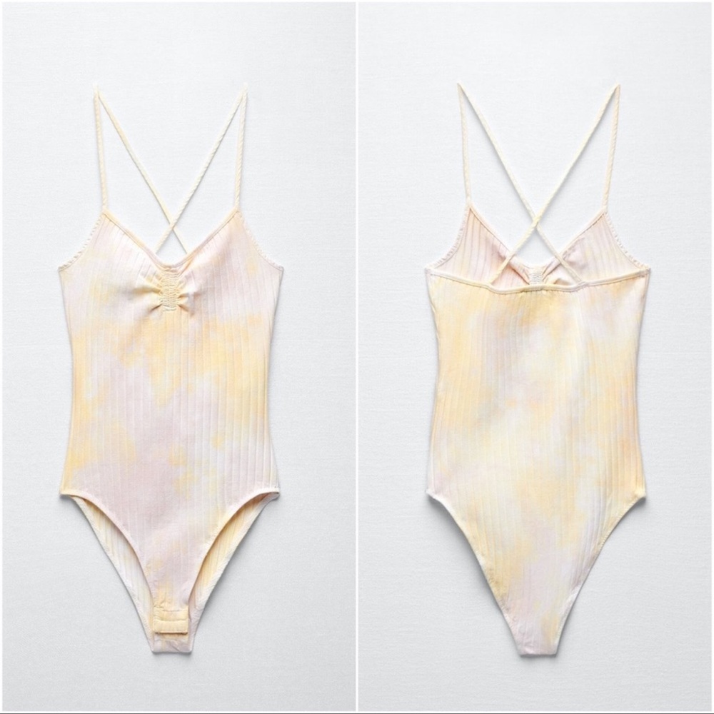 Zara colorful front scrunched up tie-dye bodysuit. Size small